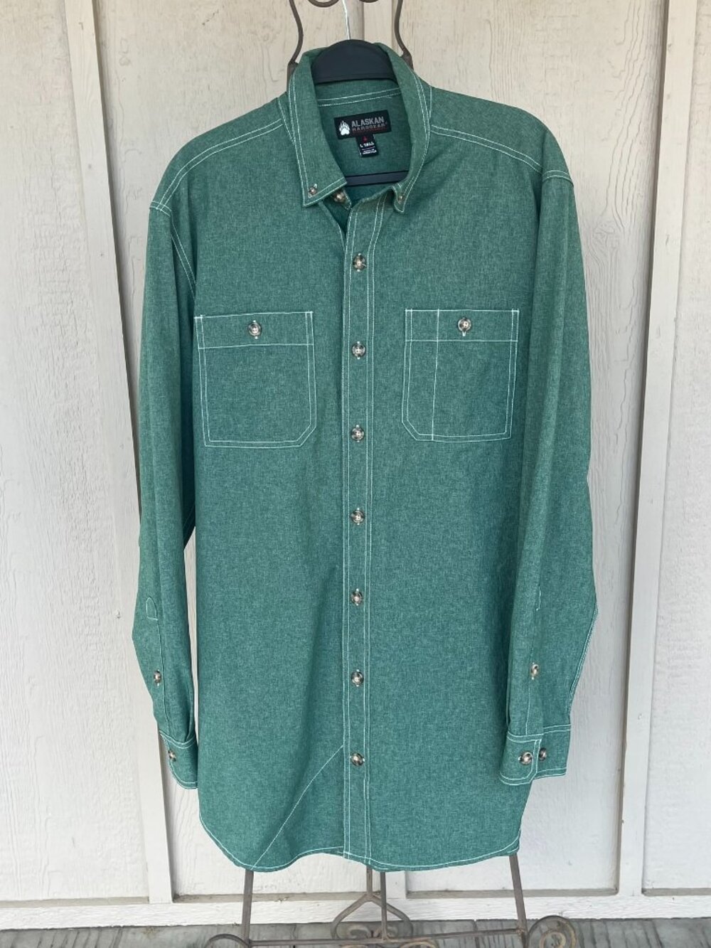 Alaskan Hardgear Shirt Mens Tall Button Down Long Sleeves Green White Stiching L